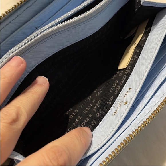 ♠️BEAUTIFUL KATE SPADE ♠️ WALLET ♠️ - Picture 7 of 9